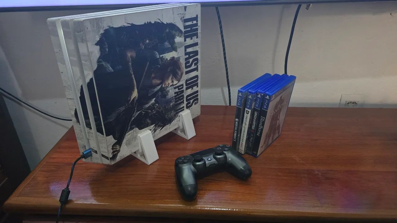 Ps4 pro Branco personalizado-1Tb,funcionando perfeitamente - Foto 2