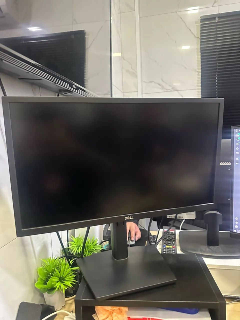 Monitor Dell pouquíssimo utilizado  - Foto 2