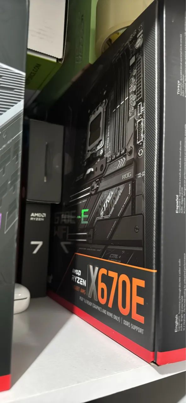 Placa mãe Asus Rog Strix X670e-e Gaming - Foto 5