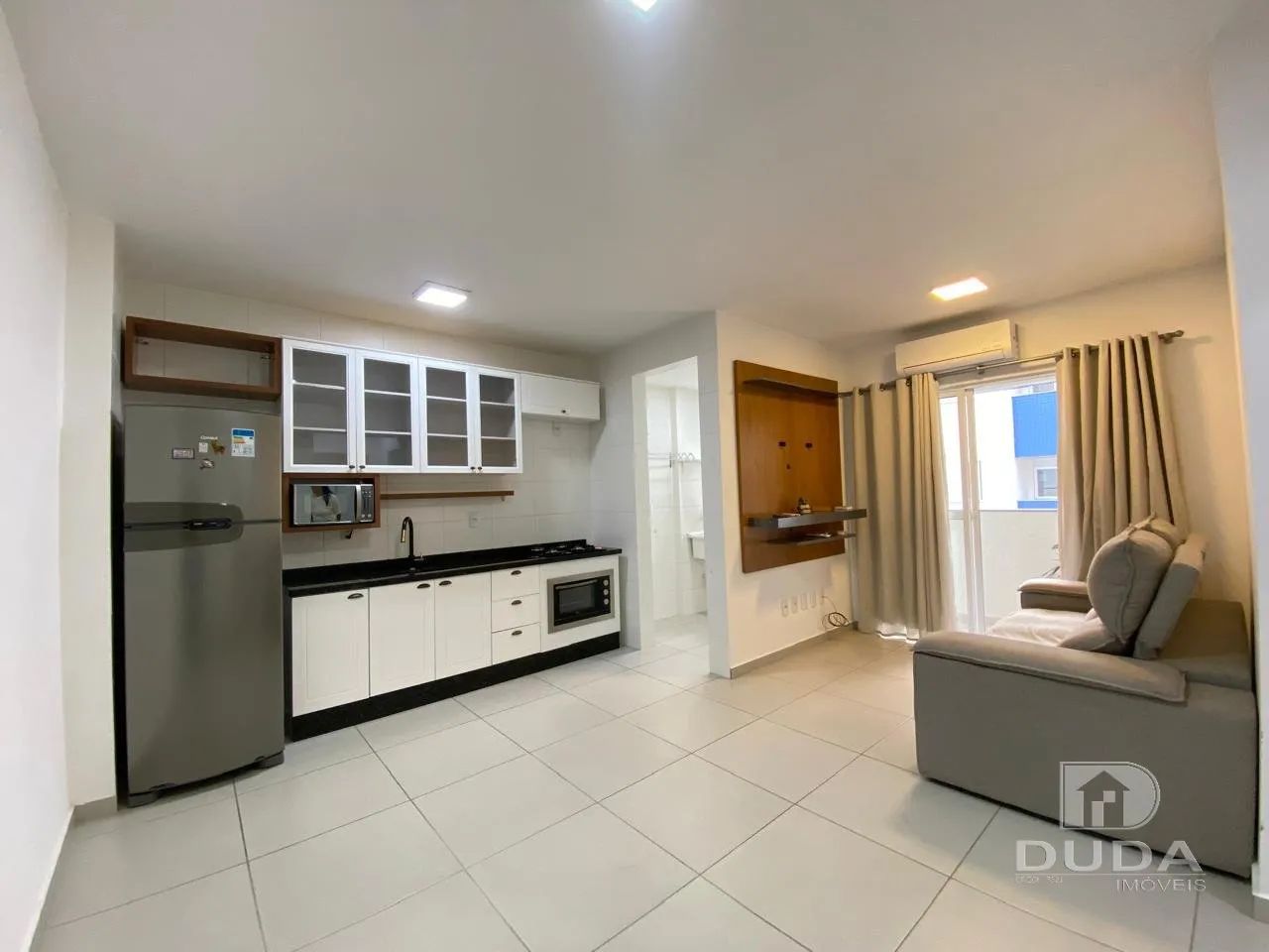 APARTAMENTO SEMI MOBILIADO - Foto 2