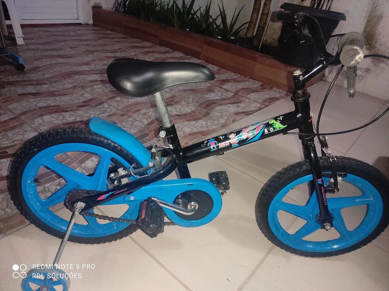 Bicicleta infantil semi-nova - Foto 3