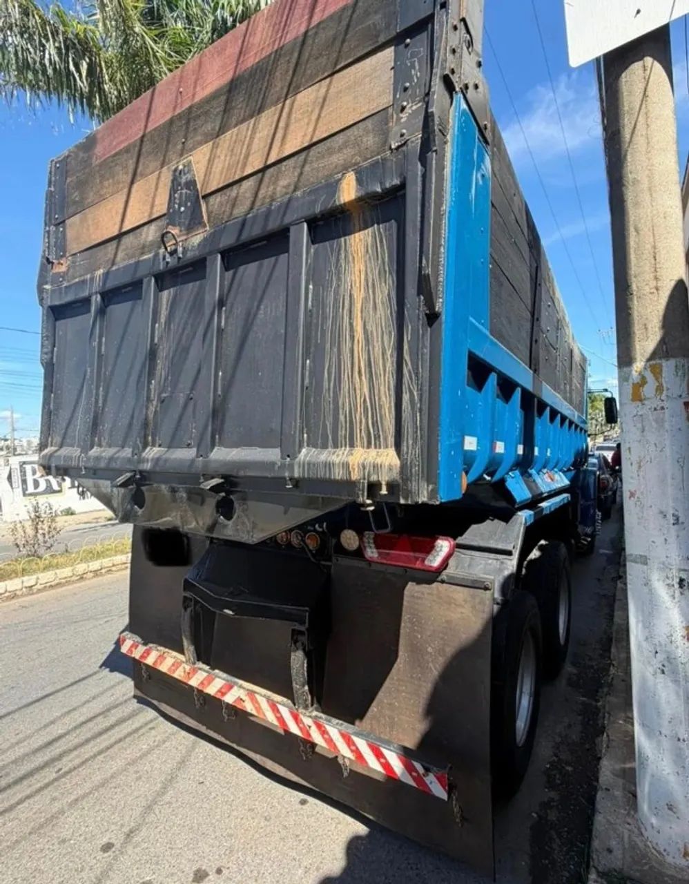 Mercedes Benz 3 eixos 2p - 2009 - Foto 4