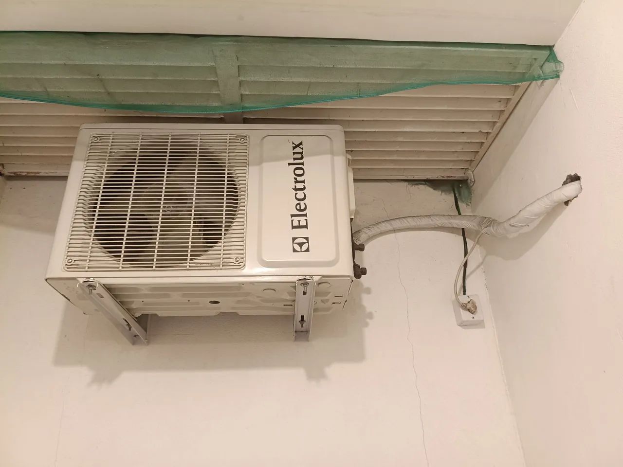 Ar Condicionado Eletrolux 9mil BTUs 220v - Foto 2