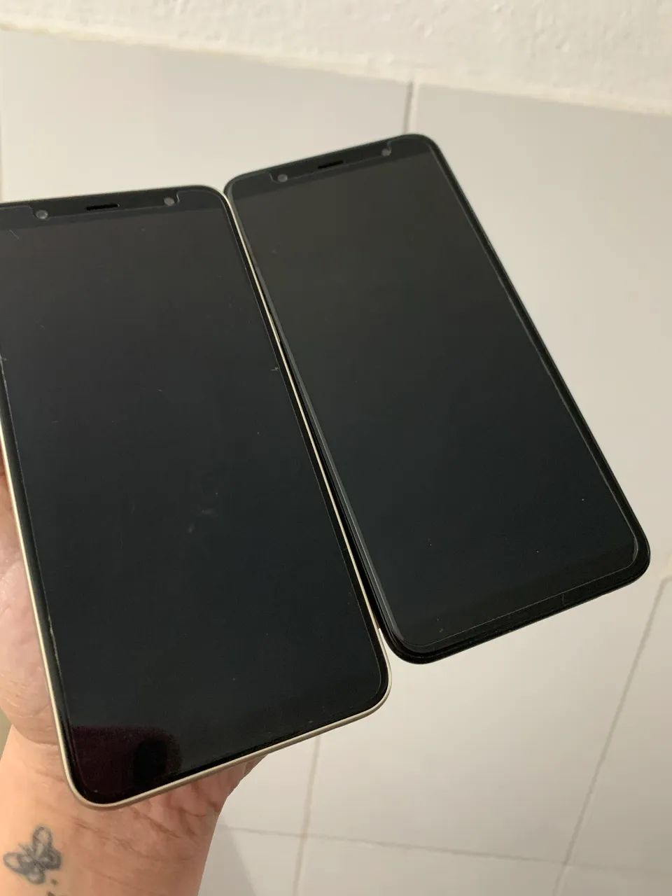 Samsung J8  - Foto 2