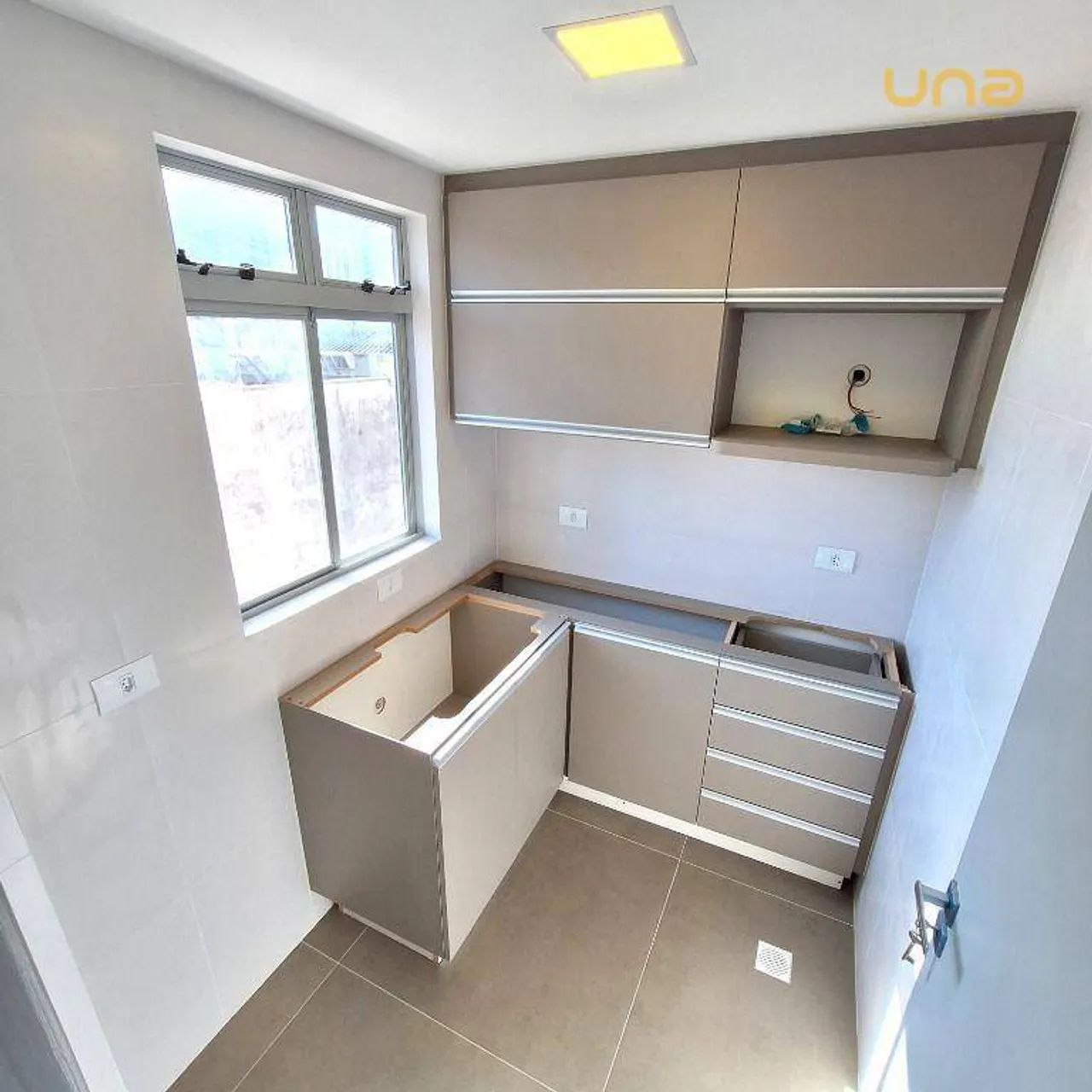 Studio Mobiliado e Equipado com 34m² | 50m do Shopping Muller | Centro Cívico - Foto 4