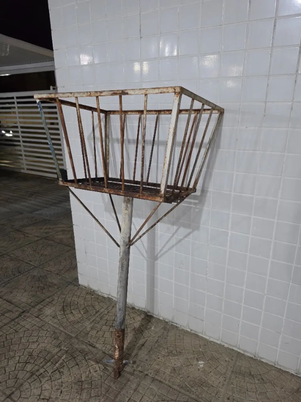 Lixeira de Rua/Calçada de Ferro - Foto 4