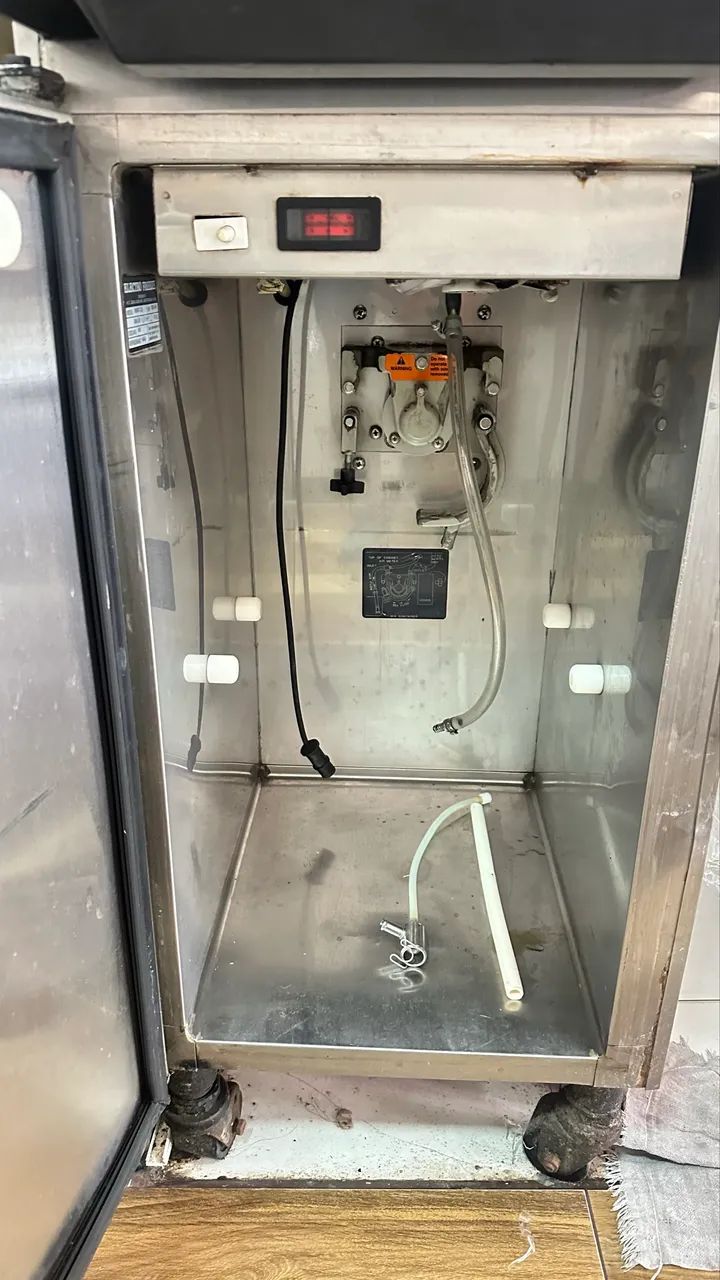 Máquina de Sorvete Electrofreeze  - Foto 2