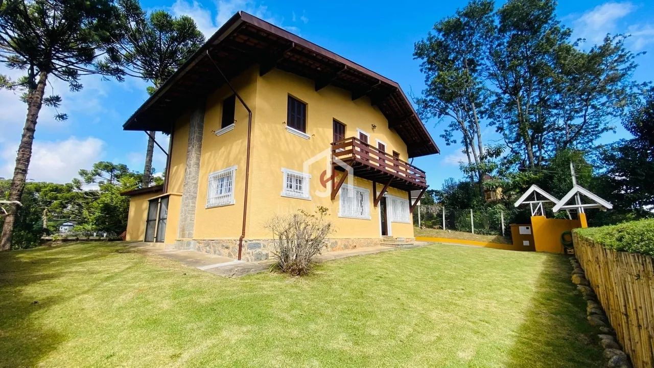 Casa com 4 dormitórios no Capivari em Campos do Jordão