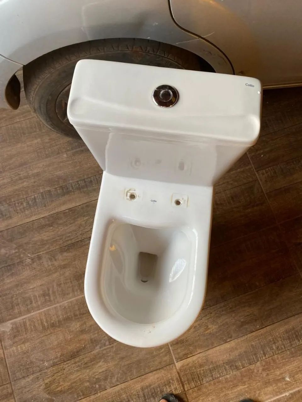 Vaso sanitário com caixa acoplada  - Foto 2