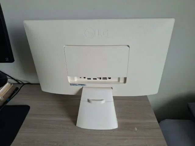 LG All in One 22" - Foto 2