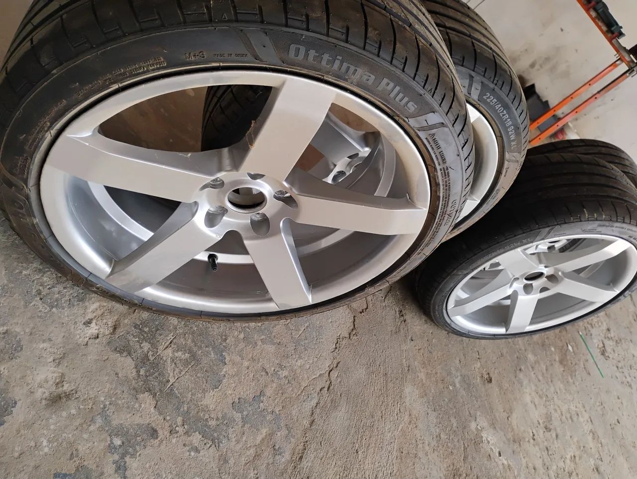 PNEUS ARO 18" - Foto 5