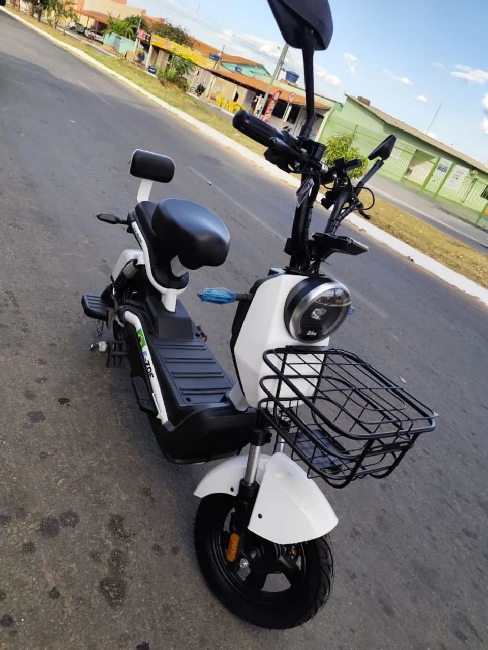 Moto scooter eletrica E -ZOE 