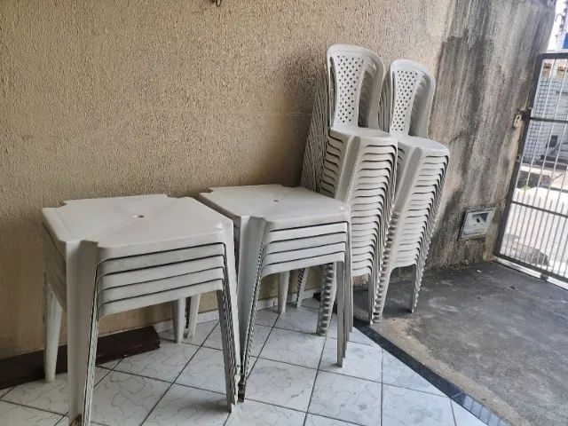 Conjuntos de mesa e cadeira de plástico branca