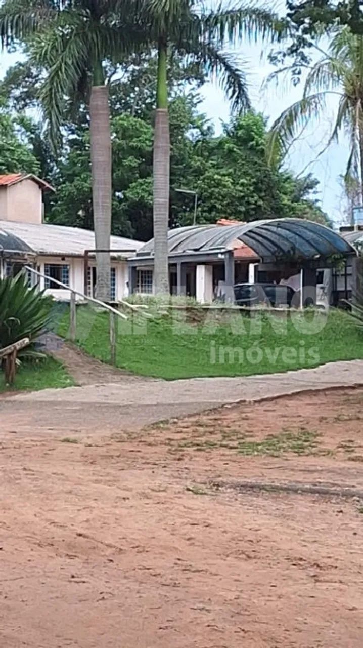 VENDA DE SÍTIO, EXCELENTE LOCALIZAÇÃO, PISCINA, CASA SEDE, BAIAS PARA CAVALO... - Foto 3