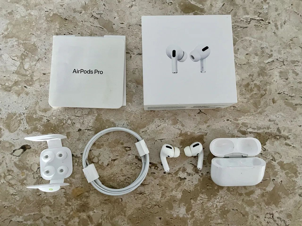 Apple AirPods Pro Primeira Geração com Noise Cancel - ORIGINAL