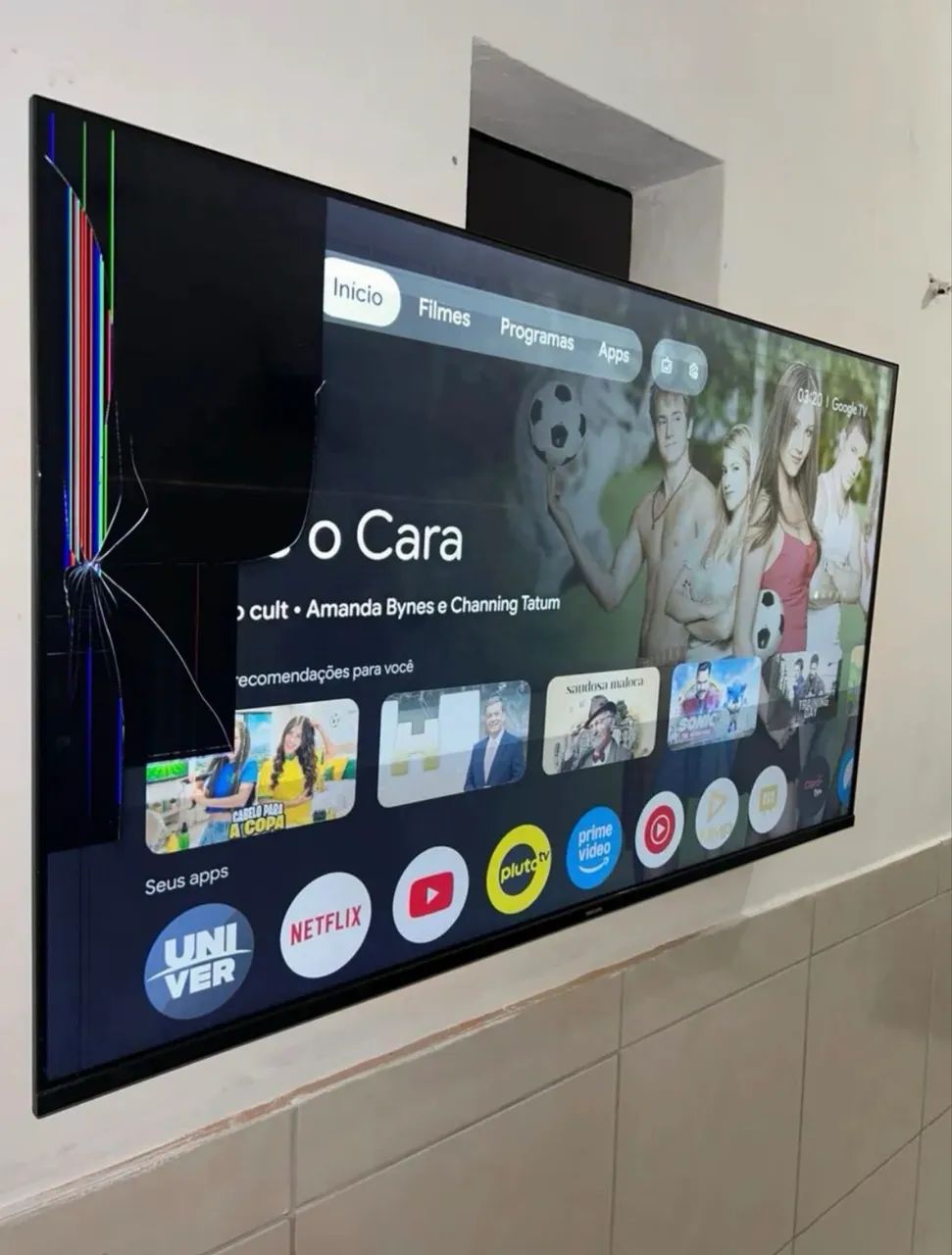 Tv 50 polegadas com a tela danificada.