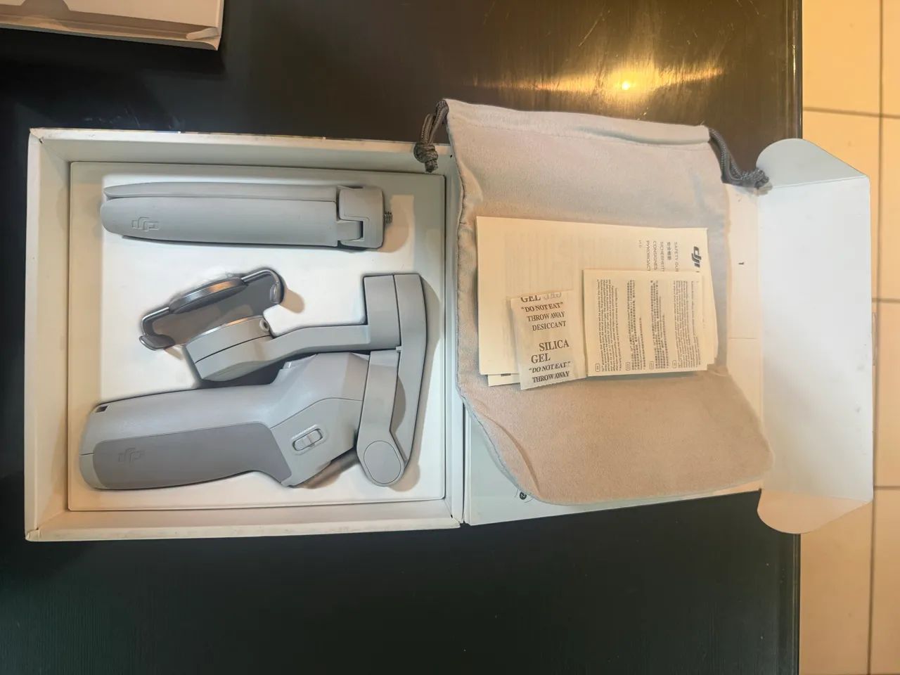 DJI Osmo Mobile SE Gimbal para Celular ? Completo com Caixa e Acessórios - Foto 3