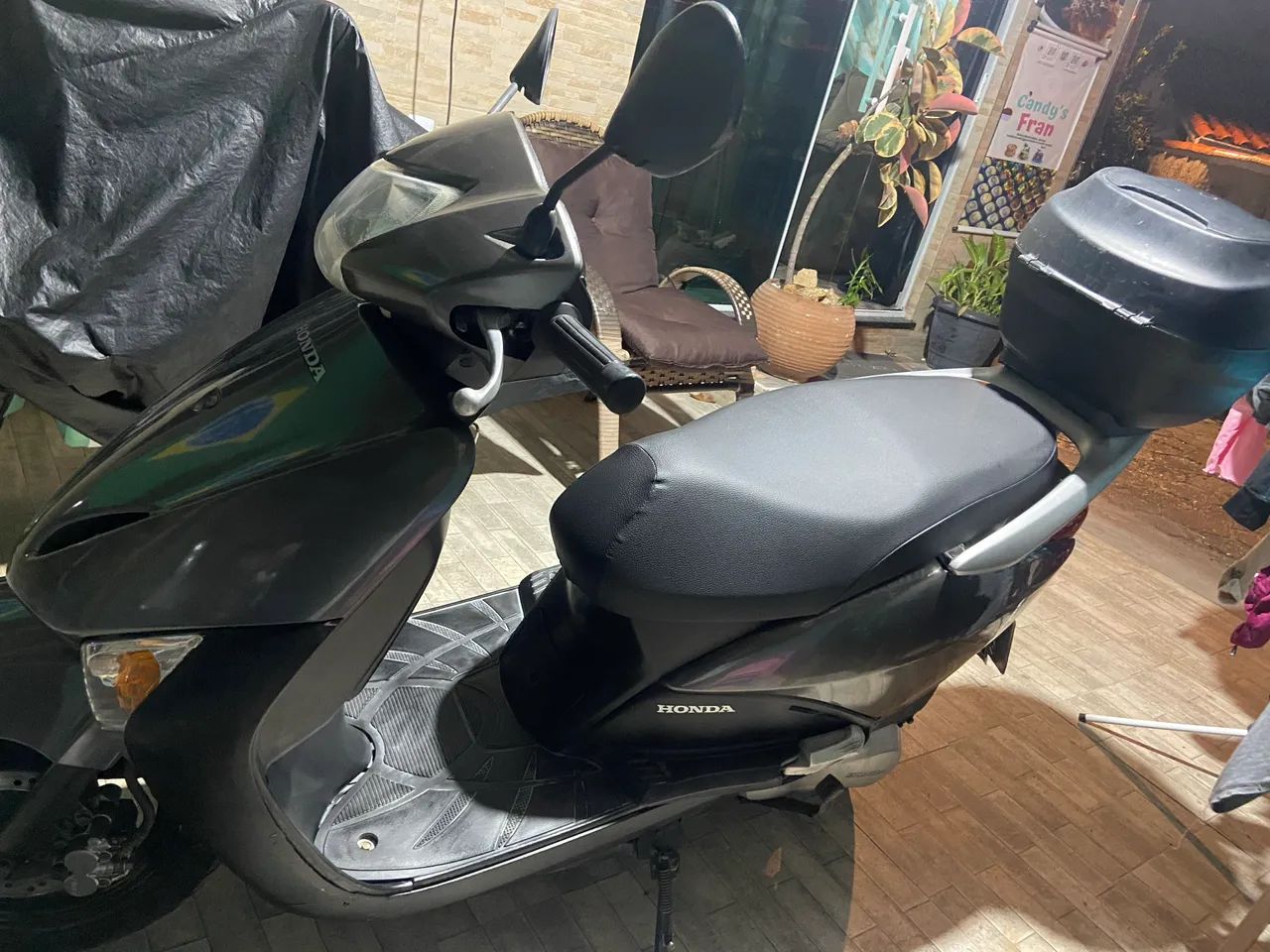 Honda lead barbada
