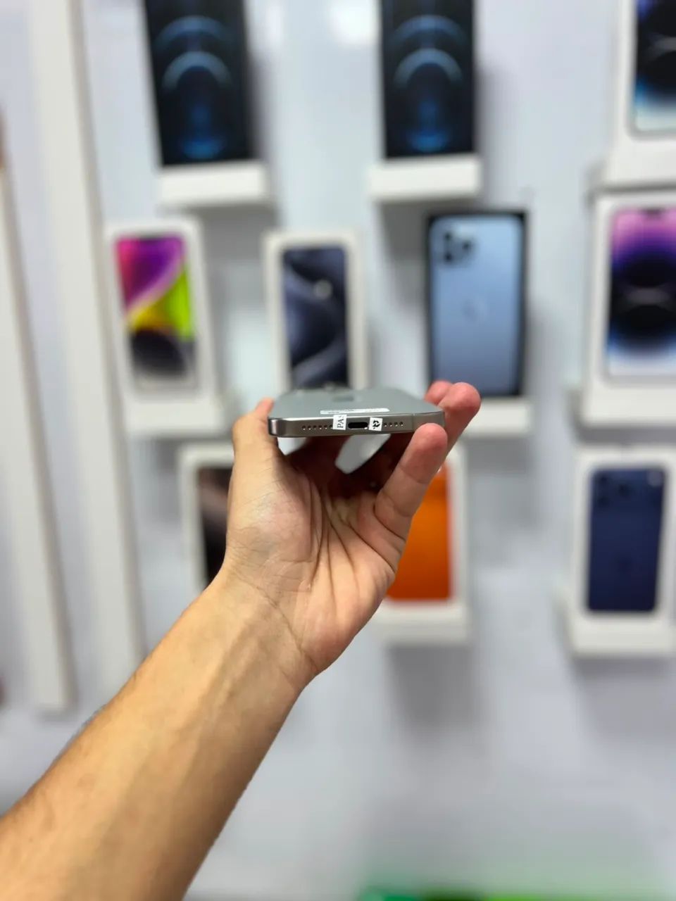 iPhone 15 Pro Max - 256GB ?4.299,00 - Foto 4