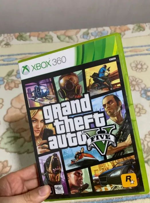 GTA V - Xbox 360 + Brinde 
