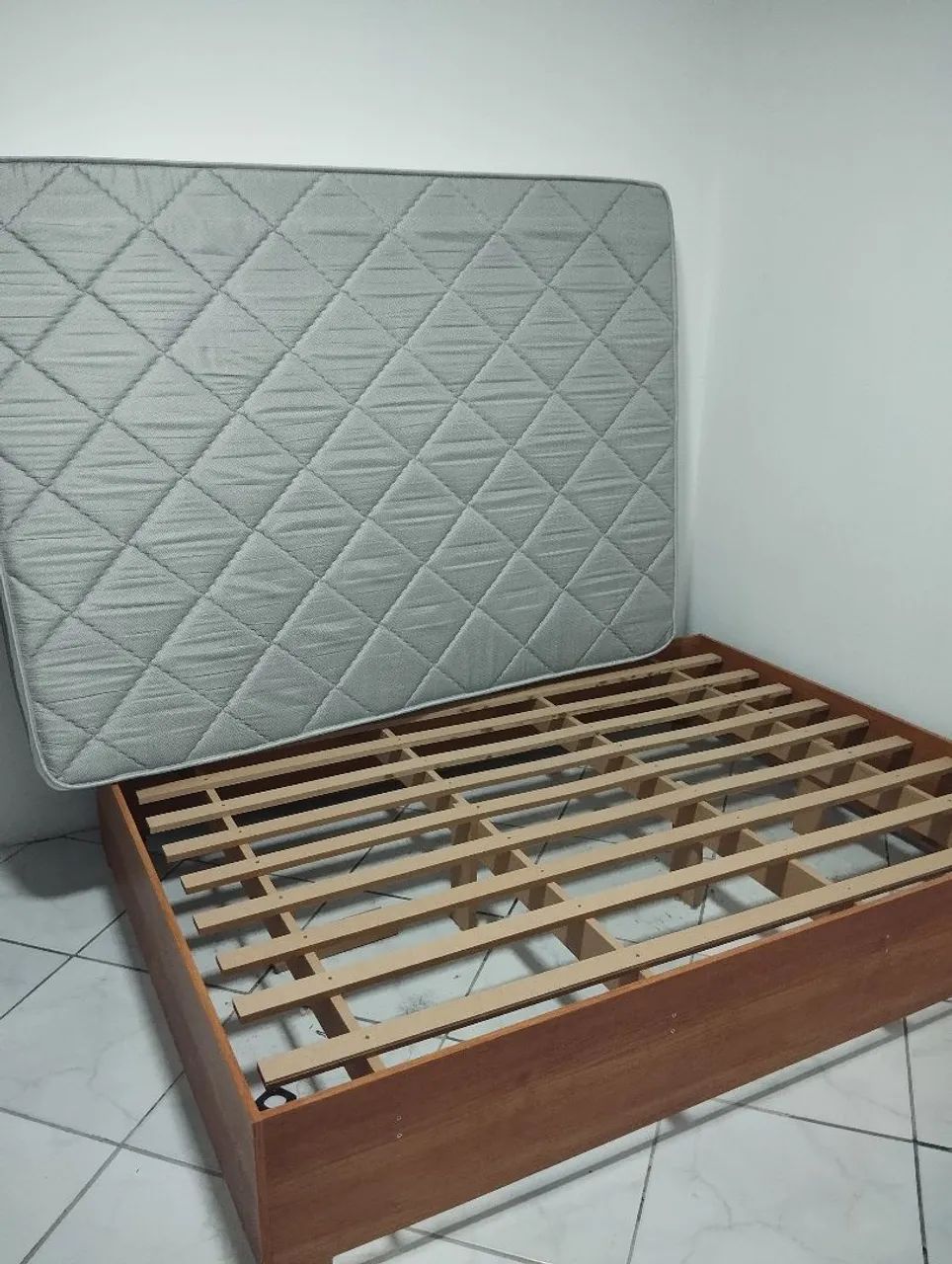Cama e colchão de espuma D33 - Foto 2