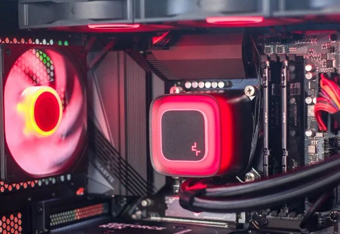 i9 12900K - 32GB - RTX 5060Ti - Foto 4