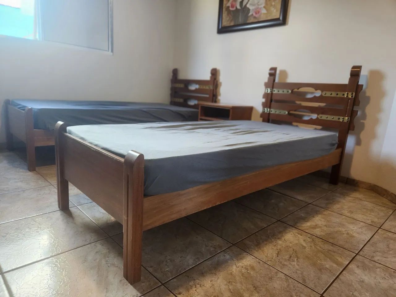 Cama madeira maciça 