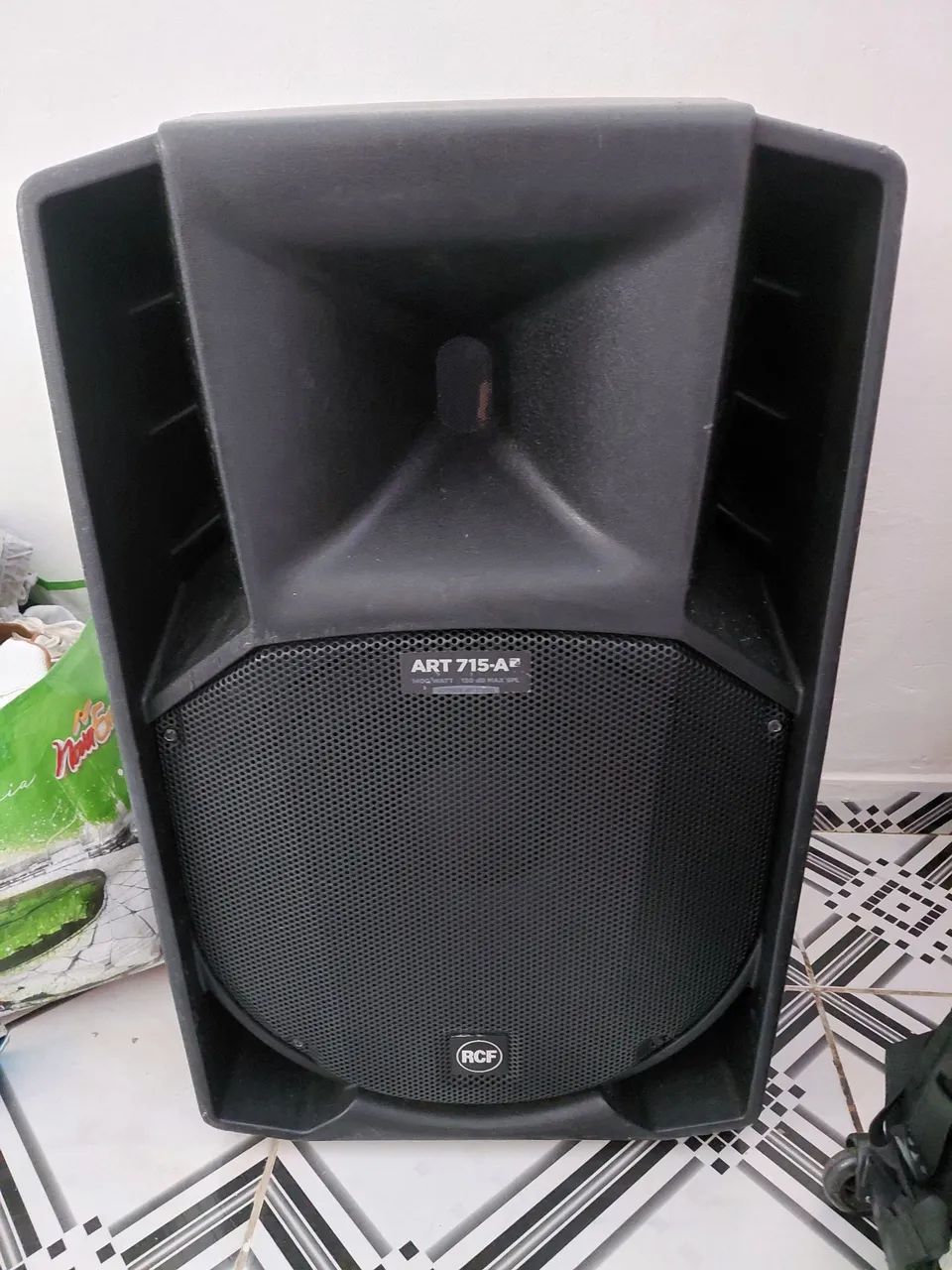 Caixa rcf 715 mk4  top 4.500 pra leva