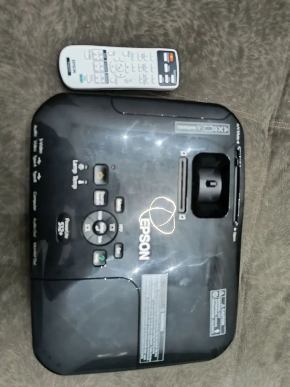 Vendo datashow epson402625032272619521