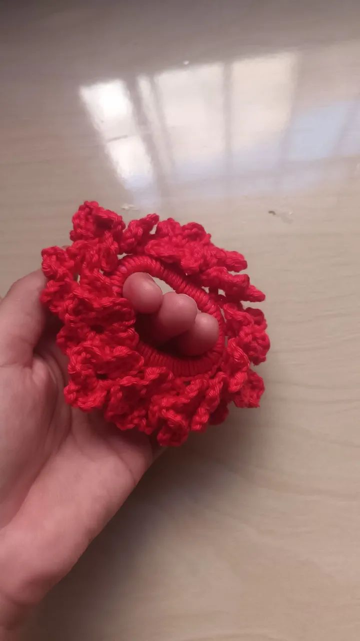 Xuxinha de Cabelo em Crochê Dupla (Sob Encomenda) - Foto 4