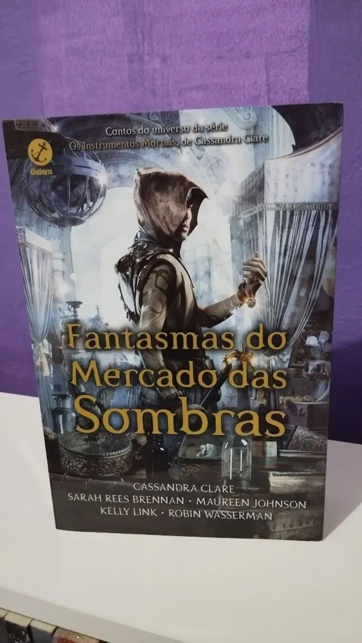 Livro Fantasmas do Mercado das Sombras