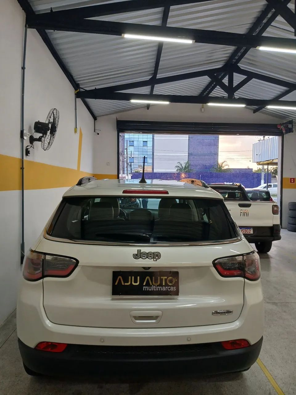 Jeep Compass Longitude 2.0 4X2 Flex 16V Aut. 2018 - Foto 4