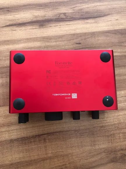 INTERFACE DE ÁUDIO FOCUSRITE SCARLETT SOLO 4TH GEN VERMELHA - Foto 4