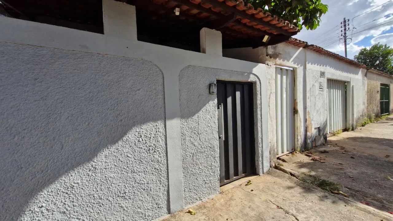 CASA DE 02 QUARTOS, CONJUNTO CRUZEIRO DO SUL.