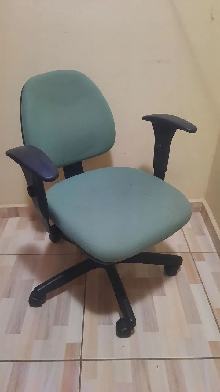 Cadeira giratória de escritório 