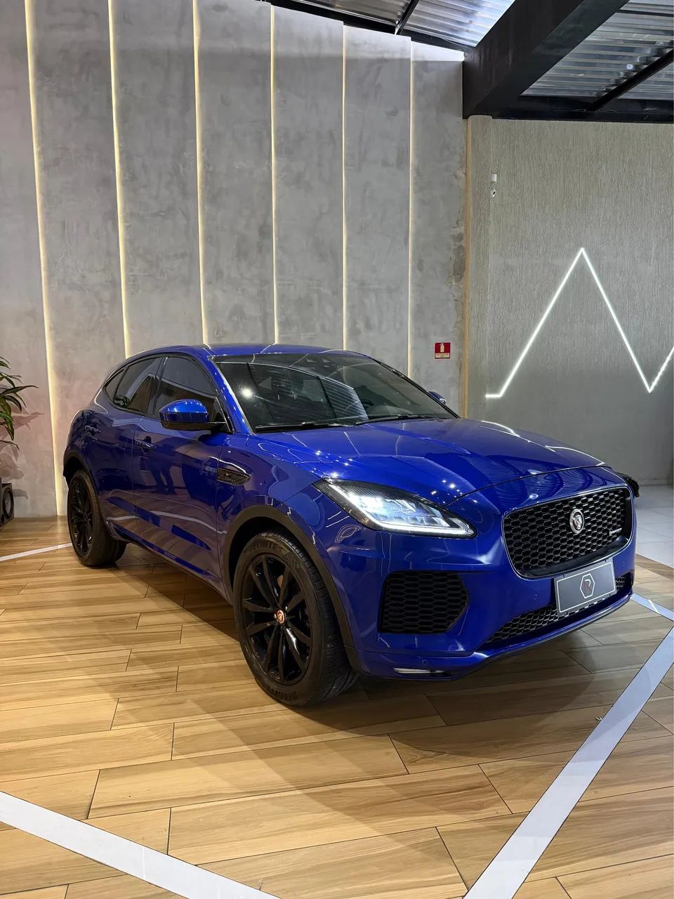 Jaguar E-Pace R-dynamic S 2.0 AWD 249cv Aut. 2020 - Foto 3