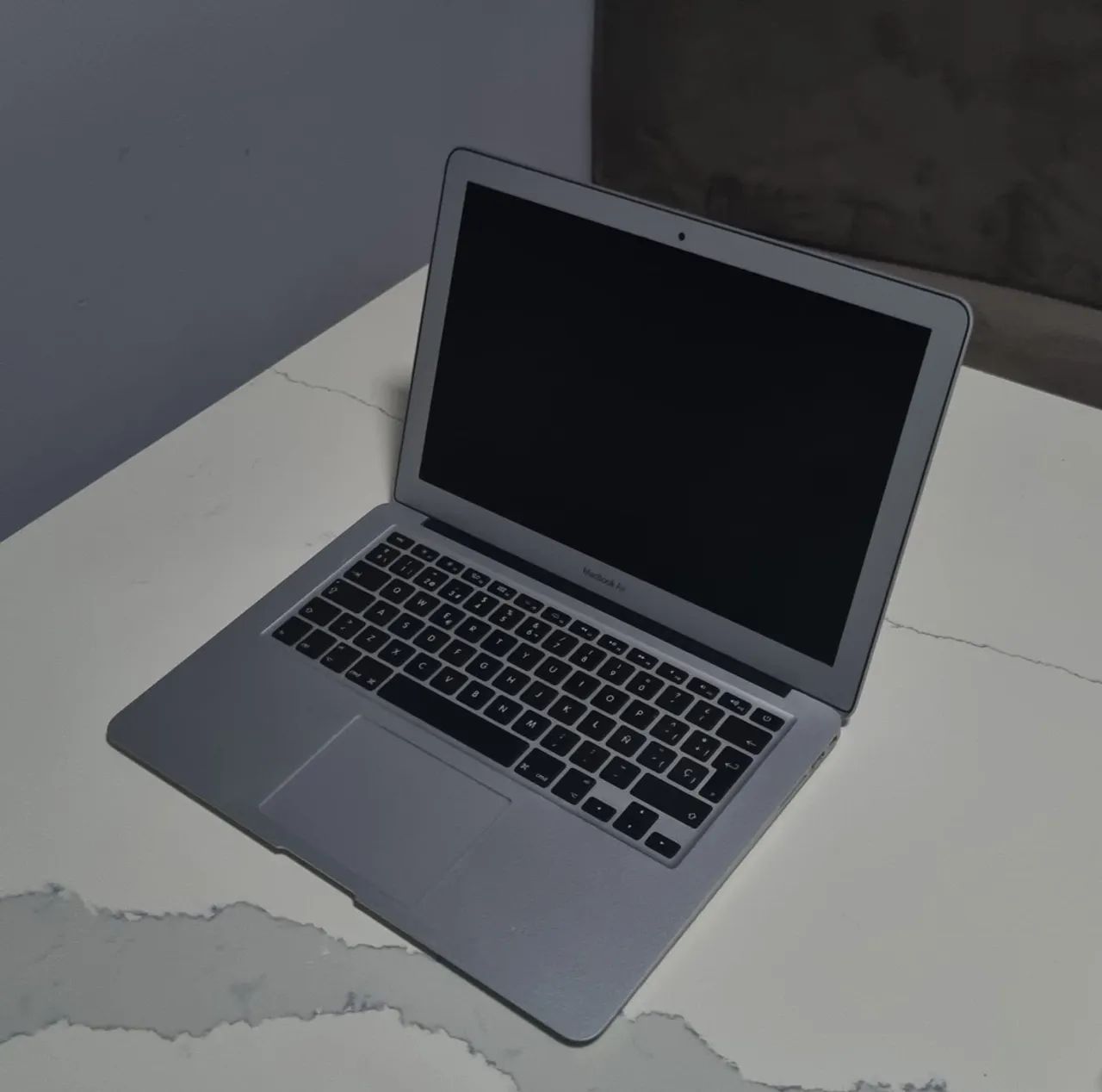 MacBook Air Core i5 | 8GB RAM | Ótimo para estudos e trabalho - Foto 2