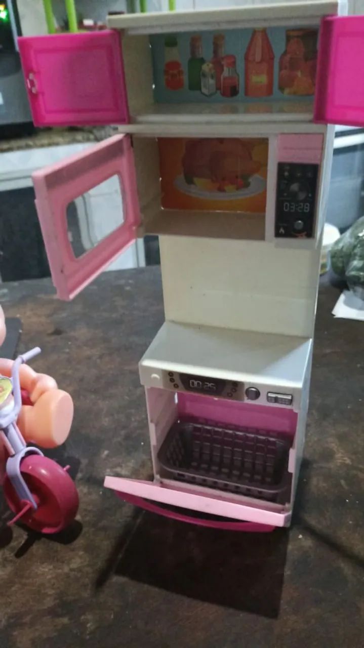 Kit duas bonecas e uma mini lava louça  - Foto 4