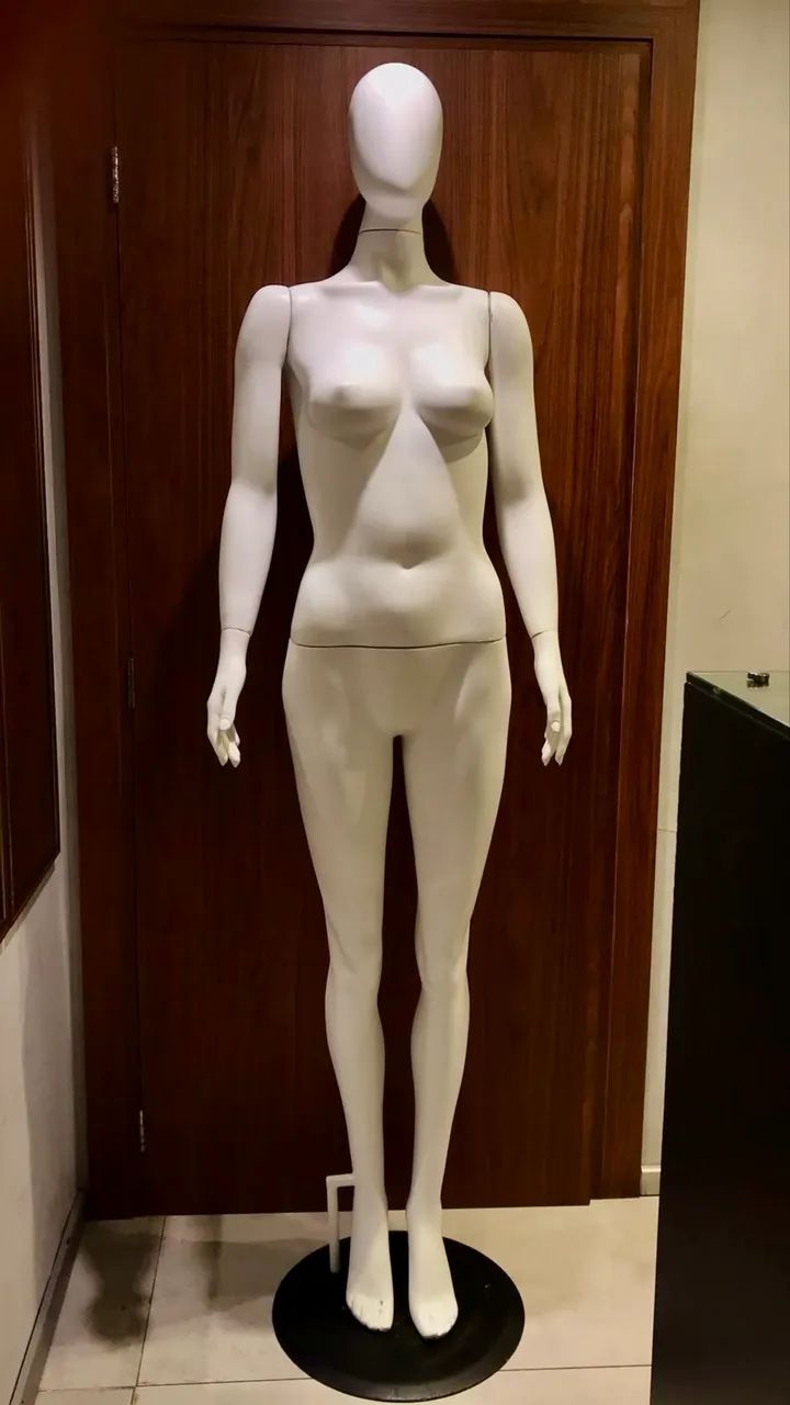 Manequim feminino