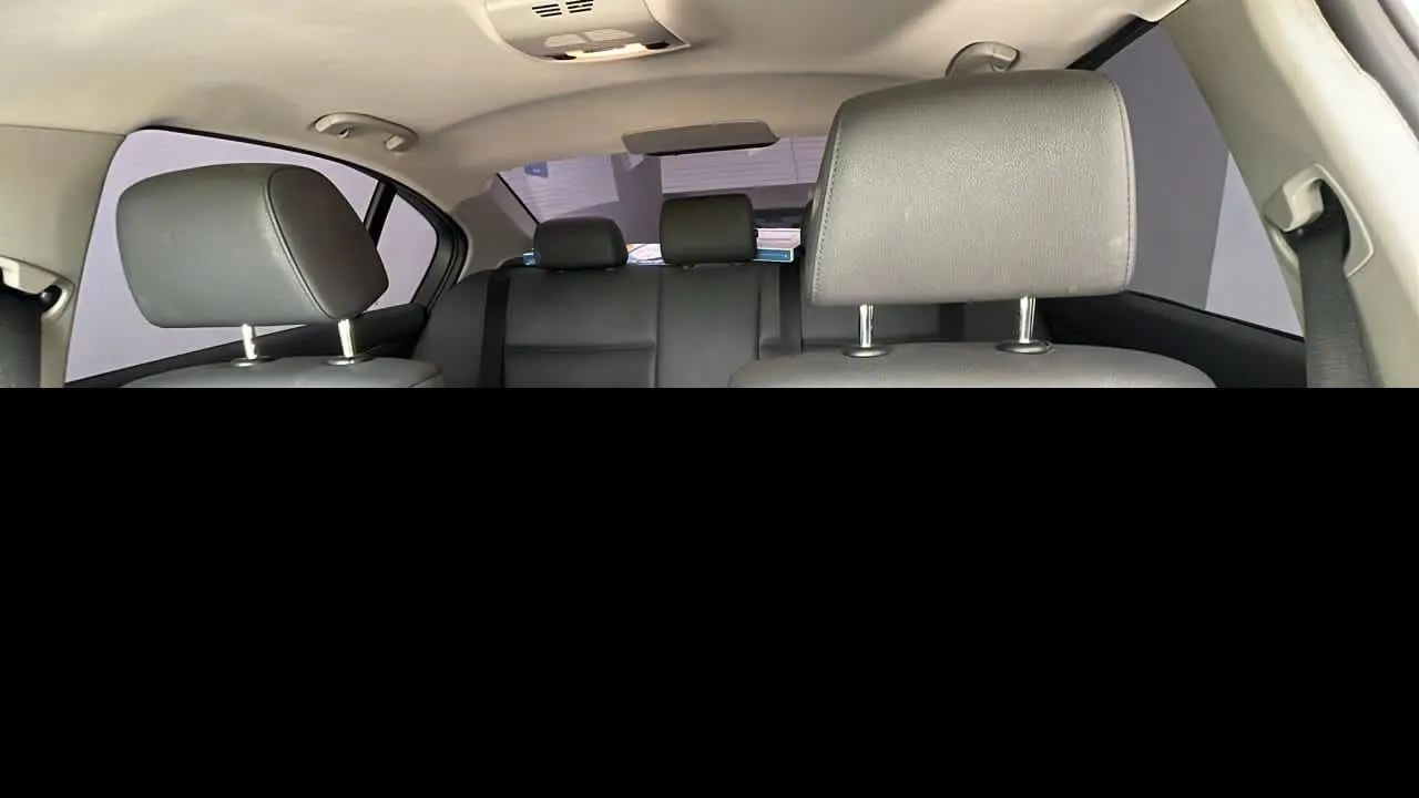 BMW 320I A 2010 - Foto 5