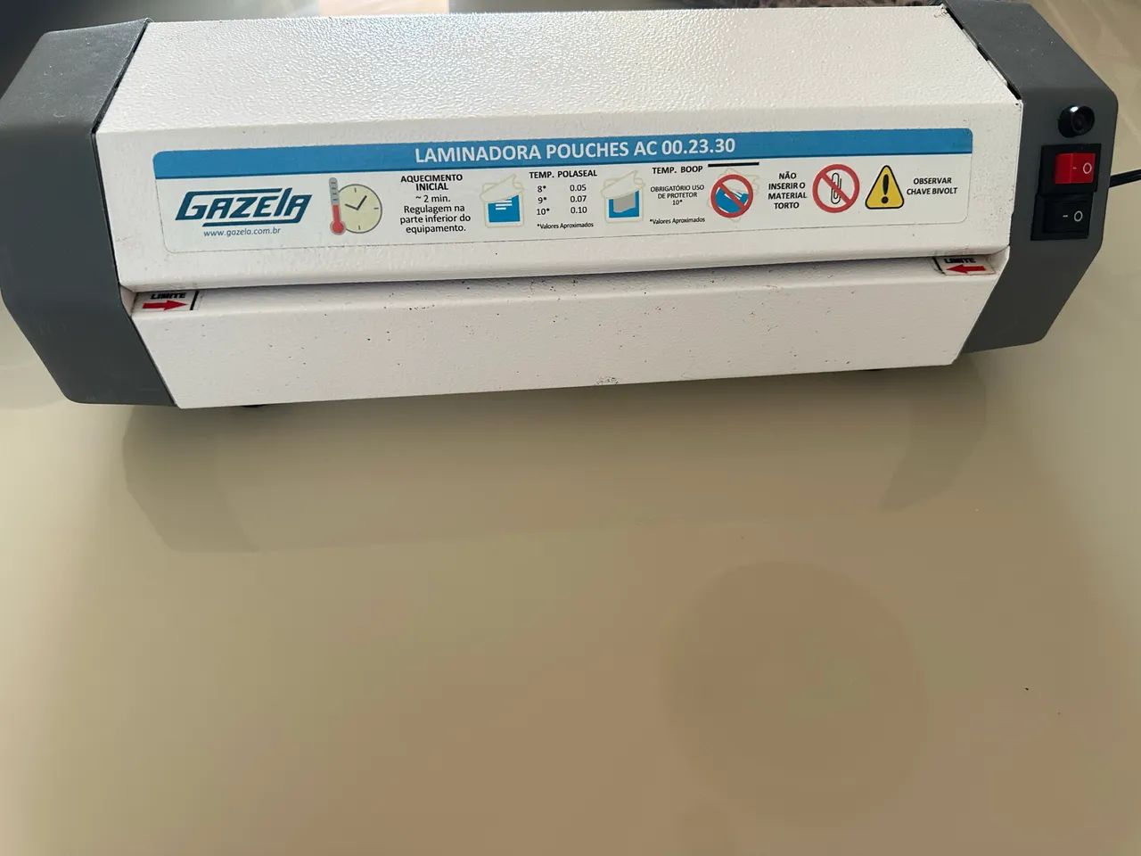 Laminadora plastificadora gazela 