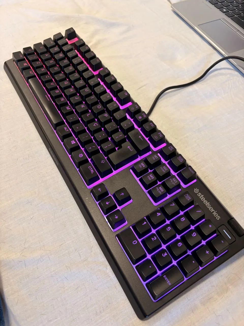 Teclado Steelseries Apex 3 ABNT usado - Foto 4