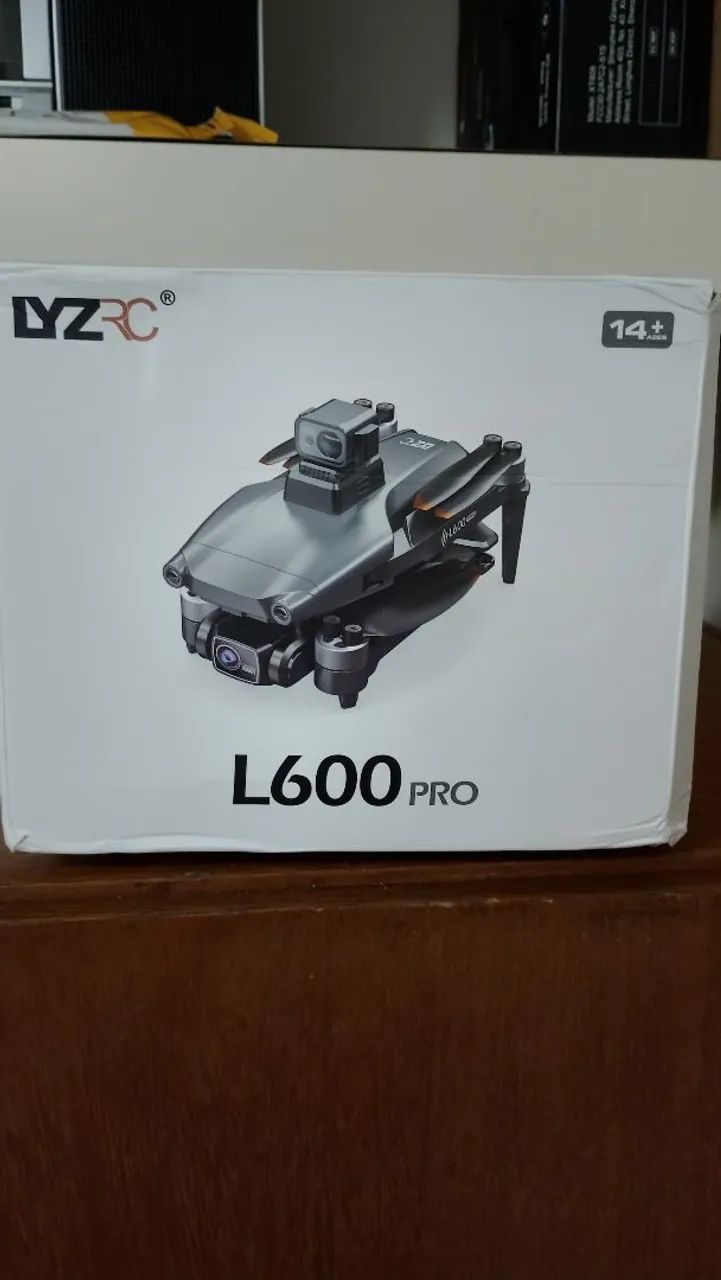 L600 pro max com 2 bateria,1 cartão de memória SanDisk 32gb 
