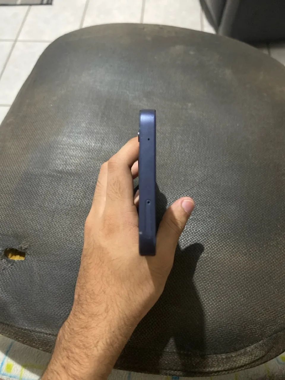Galaxy A35 sem tela sem traseira e com algumas marcas de uso no aro - Foto 5