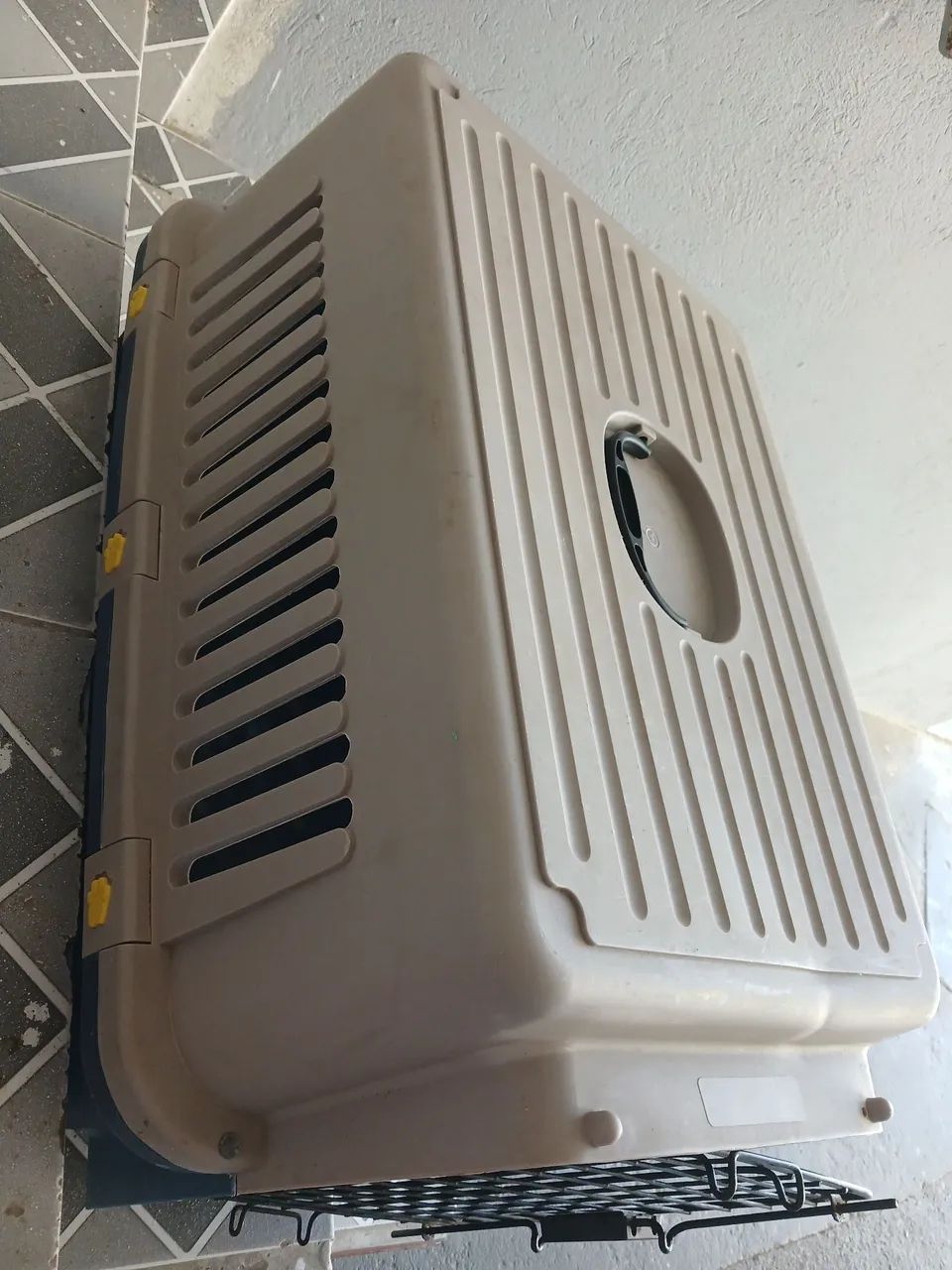 Vendo caixa de transporte Pet grande - Foto 4