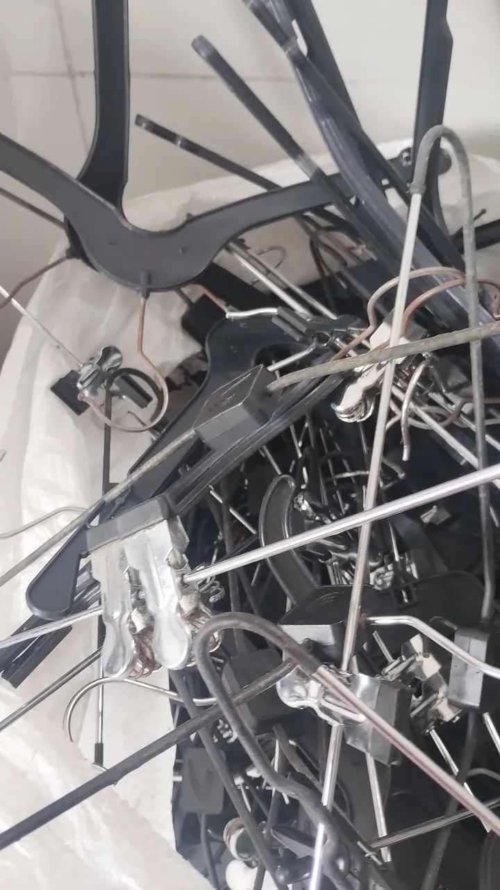 Vende-se cabides  - Foto 2
