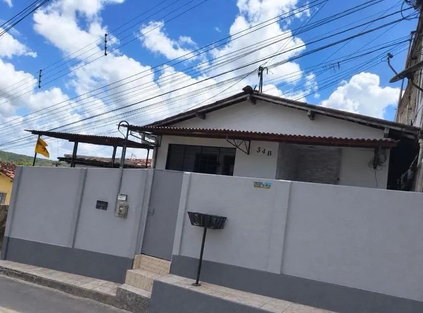 DUAS CASAS PARA VENDA