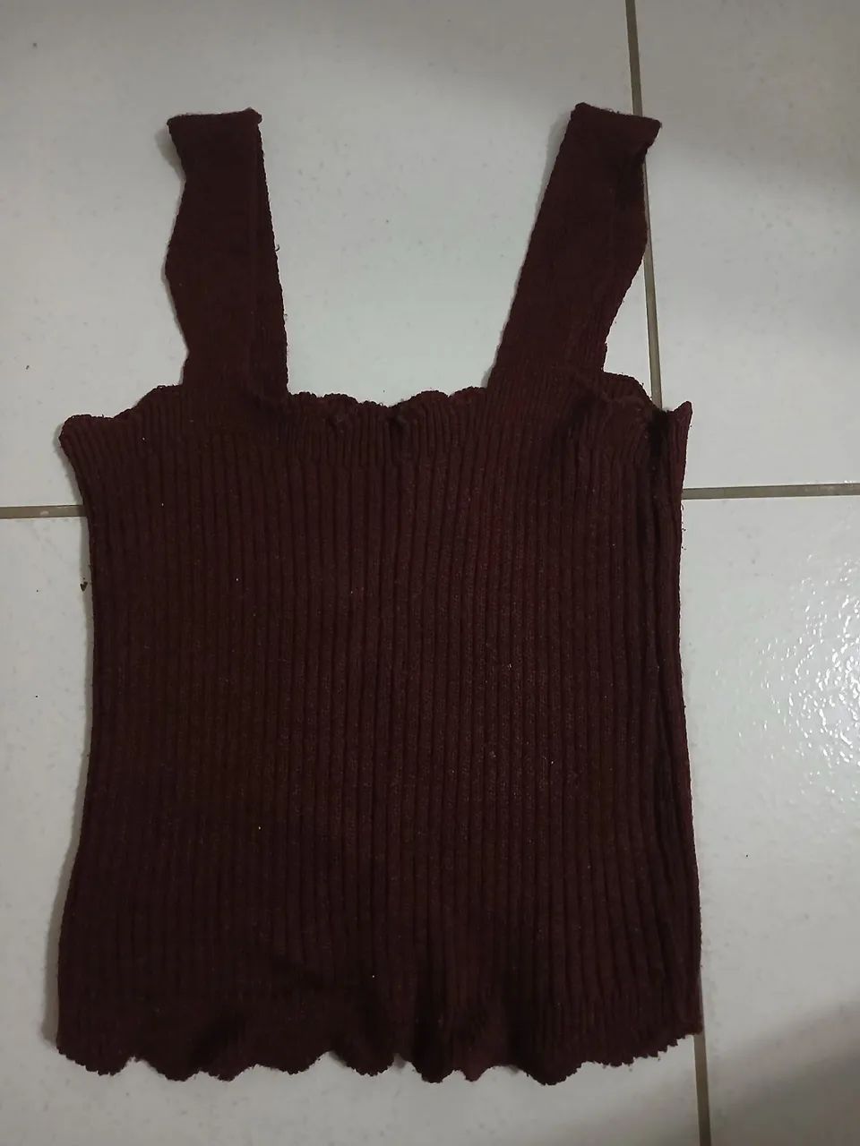 Cropped de Poliéster Vinho