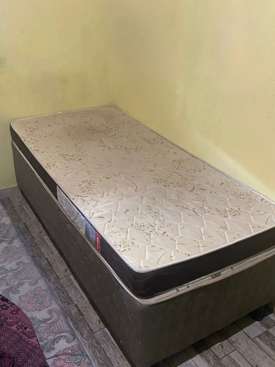 Cama de solteiro 