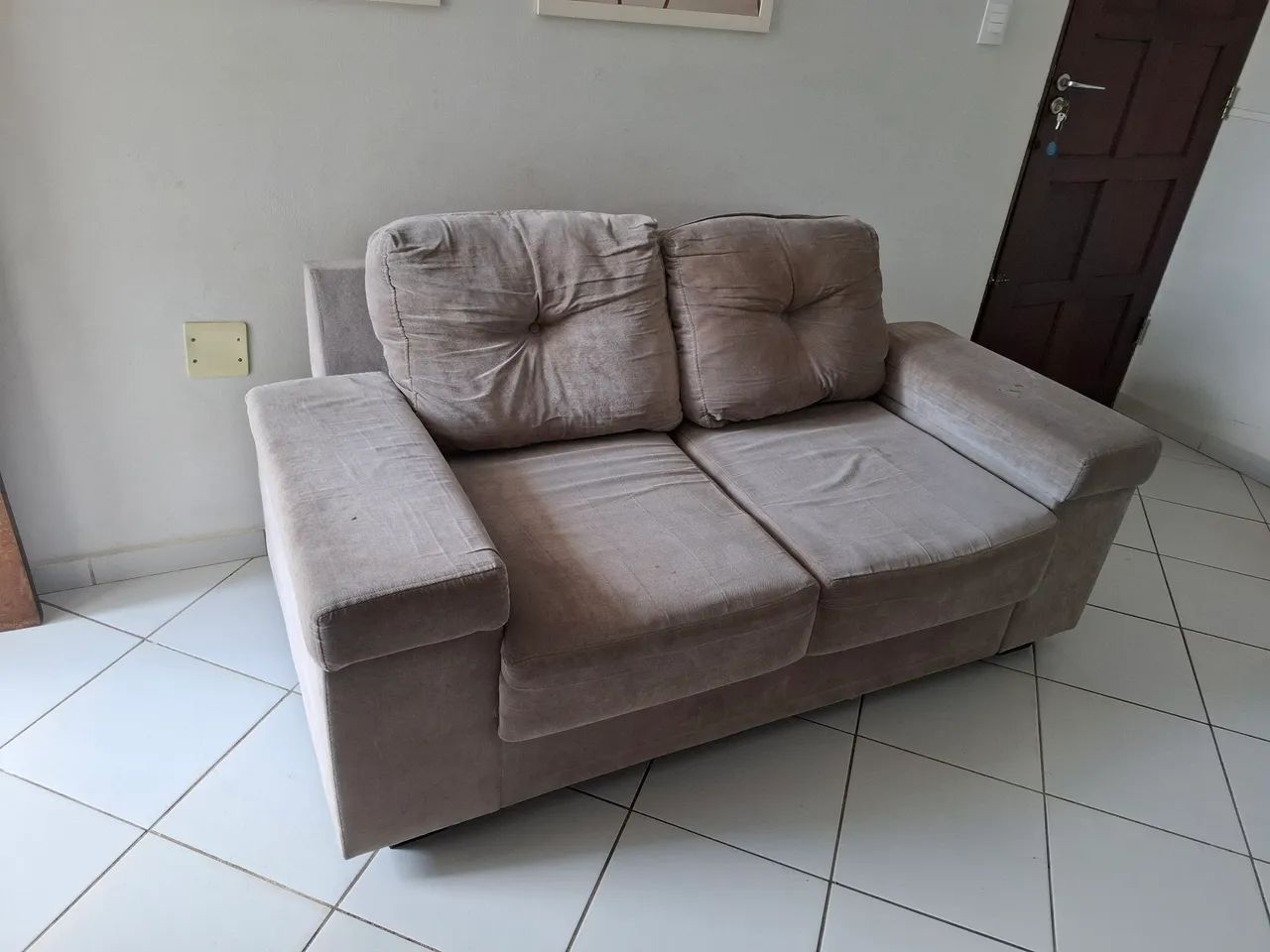 Sofá dois lugares 